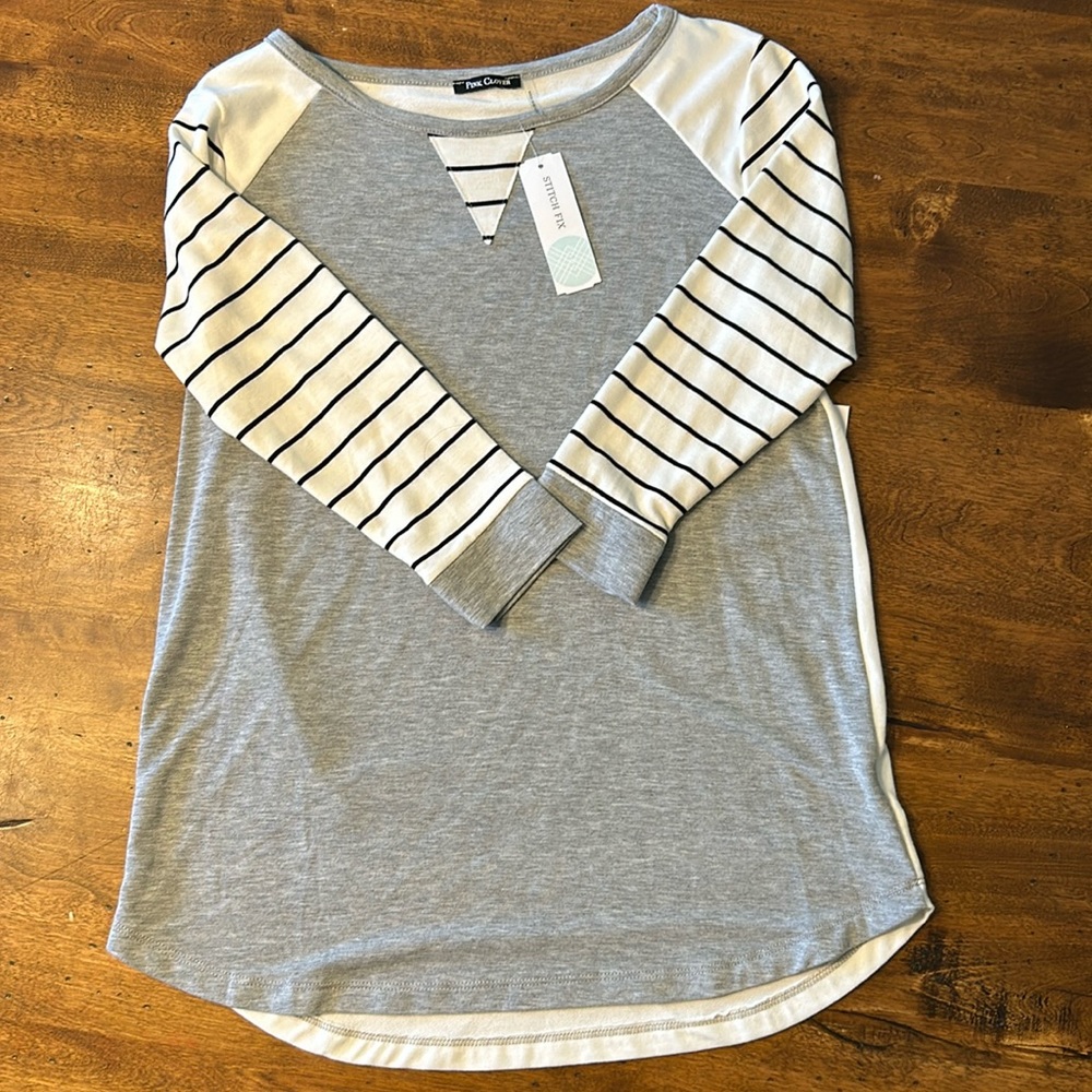 Pink Clover Raglan Knot Top